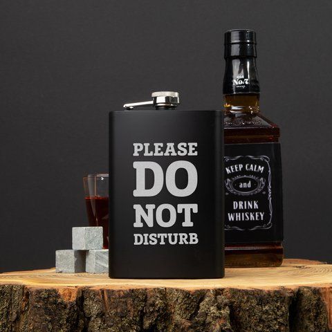 Фляга "Please do not disturb", английский, Деревянная подарочная коробка с гравировкой 2603883403 фото