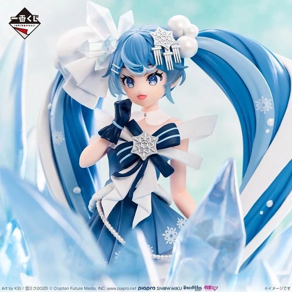 Фігурка Bandai Ichiban Kuji Vocaloid Хацуне Міку Вокалоїд SNOW MIKU 18 см B HM SIC 18 2865110713 фото