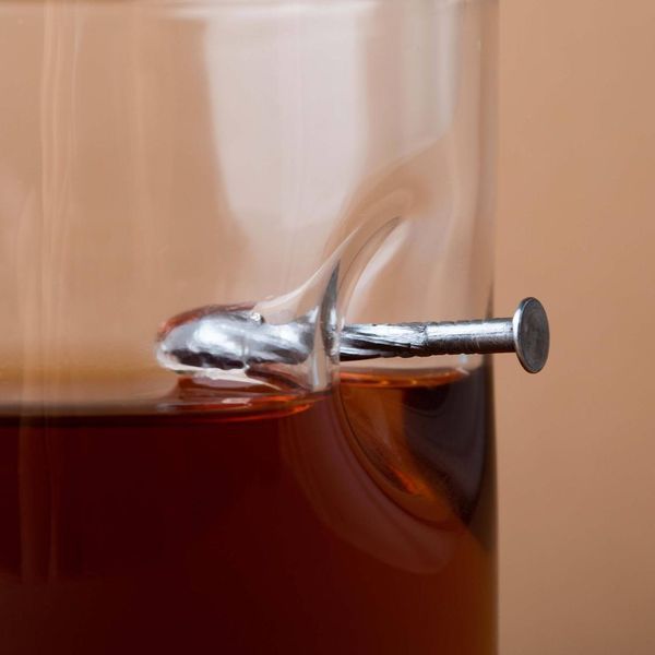 Стакан с гвоздем "Не роби менi нєрви" в деревянной подарочной коробке с гравировкой 2603808900 фото