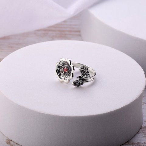 Кольцо цветок серебряное Калачики Granat 925 Zirkon 18 размер 268-S24-5174k фото