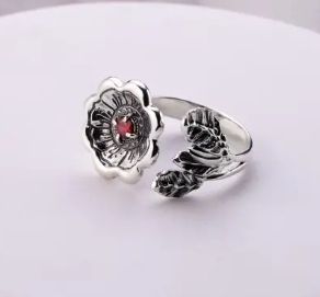 Кольцо цветок серебряное Калачики Granat 925 Zirkon 16 размер 268-S24-5174k фото