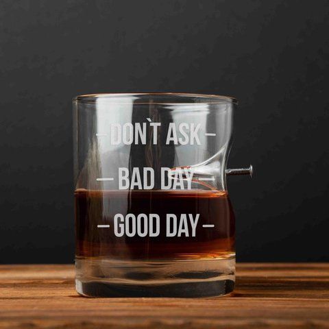 Стакан с гвоздем "Don`t ask. Bad day. Good day", английский, Тубус из шпона 2603895600 фото