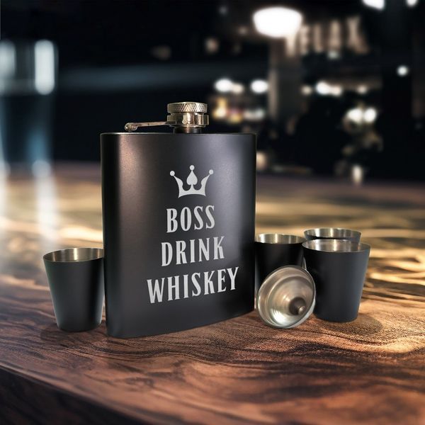 Набор черная фляга с рюмками "Boss drink whiskey", Деревянная подарочная коробка с гравировкой 2603900720 фото