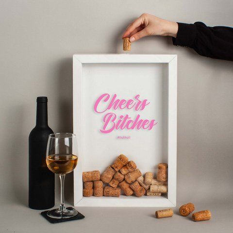 Рамка для винных пробок "Cheers Bitches", Білий, White, англійська HK-vin-04 фото