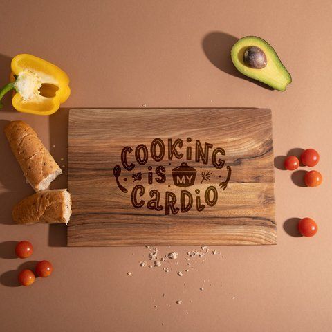Доска разделочная S "Cooking is my cardio" из ореха, англійська BD-wd-121 фото