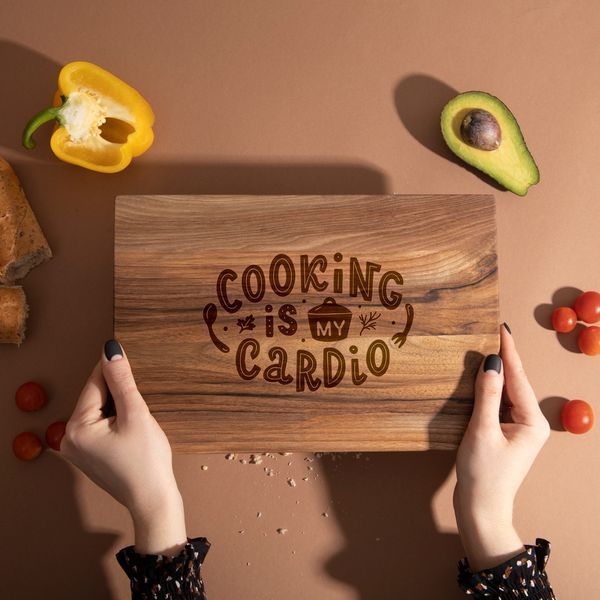 Дошка обробна S "Cooking is my cardio" з горіха, англійська BD-wd-121 фото