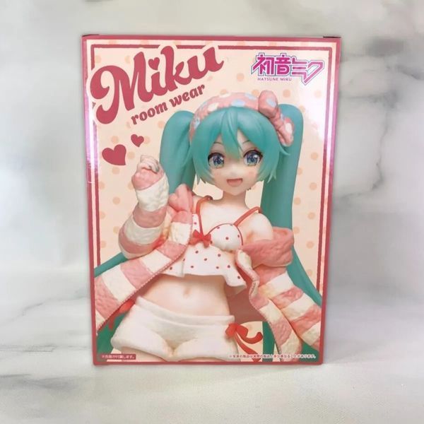Фигурка Taito Hatsune Miku Costumes room wear ver Хацунэ Мику 18 см T HM CRWv 2825776034 фото