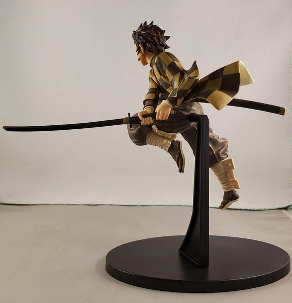 Фигурка Banpresto Танджиро Комадо Клинок рассекающий демонов Tanjiro Demon Slayer 15см F DS TK 15 WST F DS TK 15 фото