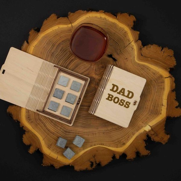 Камни для виски "Dad boss" 6 штук в подарочной коробке, английский 2603878018 фото