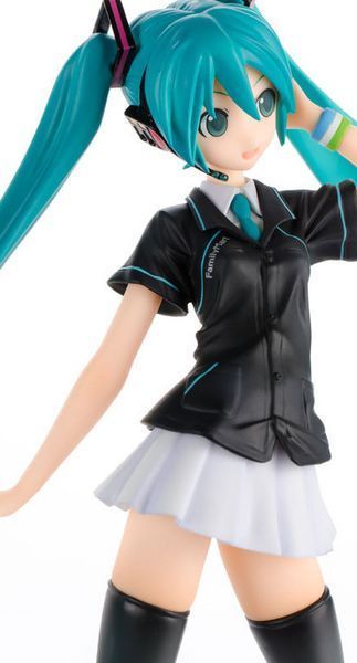 Фигурка Good Smile&nbsp;Мику Хацунэ Hatsune Miku Snow&nbsp;Mart ver. 18 см GS HM Mv GS HM Mv фото