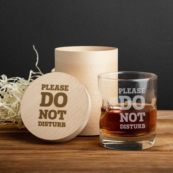 Стакан с пулей "Please do not disturb" для виски, английский, Тубус из шпона 2603816637 фото