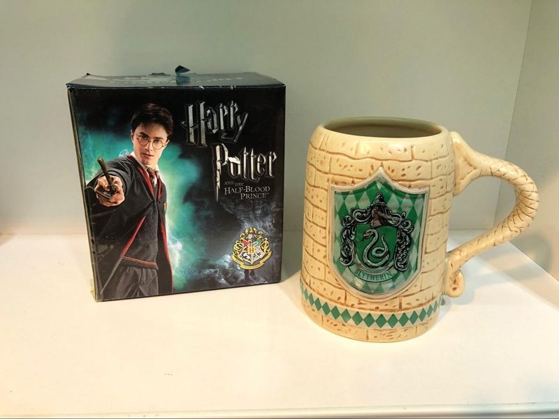 Кружка Geek Land керамическая 3D ретро Harry Potter Slytherin Гарри Поттера&nbsp;Слизерин&nbsp;HP 6.0101.838 HP 6.0101 .838 фото