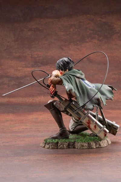 Фигурка Kotobukiya Levi Attack on Titan Леви Атака Титанов 17 см K L AOT 17 K L AOT 17 фото