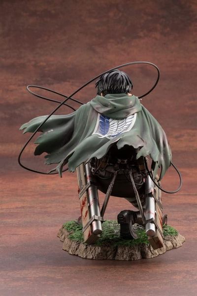 Фигурка Kotobukiya Levi Attack on Titan Леви Атака Титанов 17 см K L AOT 17 K L AOT 17 фото