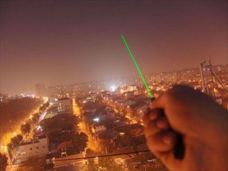 Дотягнись до зірки! Лазерна вказівка Lazer pointer 126 фото