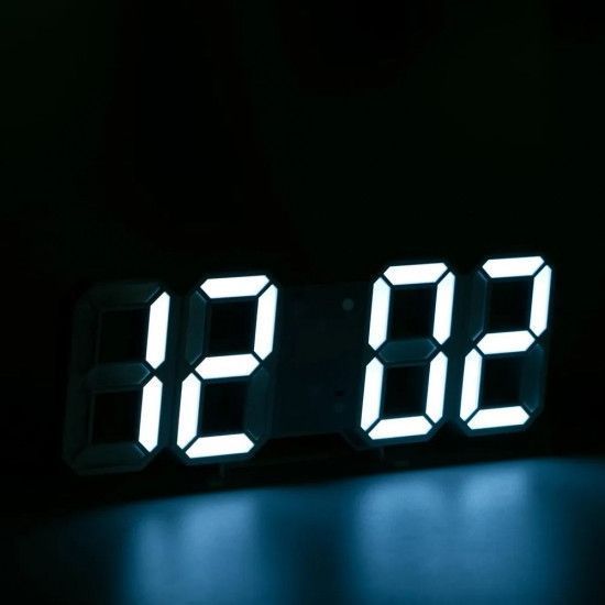Светодиодные цифровые часы в виде цифр White clock 122997 фото