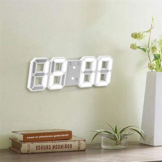 Светодиодные цифровые часы в виде цифр White clock 122997 фото