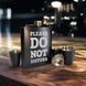 Набор черная фляга с рюмками "Please do not disturb" , Крафтовая коробка 2603900709 фото 2