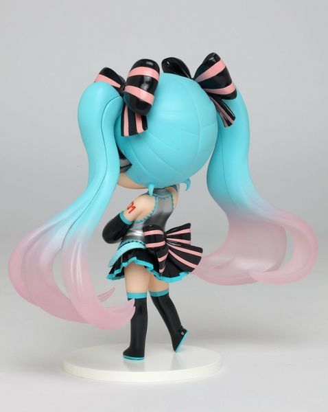 Фигурка Taito Хацунэ Мику&nbsp;Hatsune Miku&nbsp;Doll Crystal Hatsune Miku 14 см T V HMDC 14 2753392439 фото