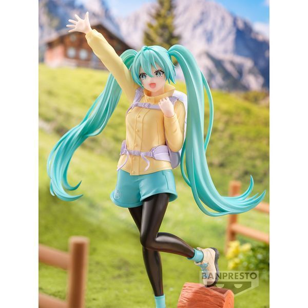 Фигурка Bandai Spirits Вокалоид Хацунэ Мику Vocaloid Hatsune Miku Holiday Memories 20 см BS V HM MC 20 BS V HM MC 20 фото