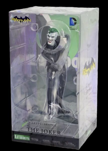 Фігурка Kotobukiya Joker DC Comics Villain Series ARTFX + Джокер 19 см K J DC C 19 K J DC C 19 фото