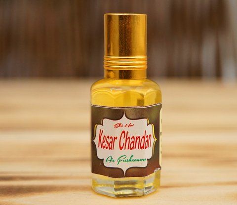 Парфумерна олія шафрановий Чаann Keshar Chandan Oil 10ml. 2854314169 фото