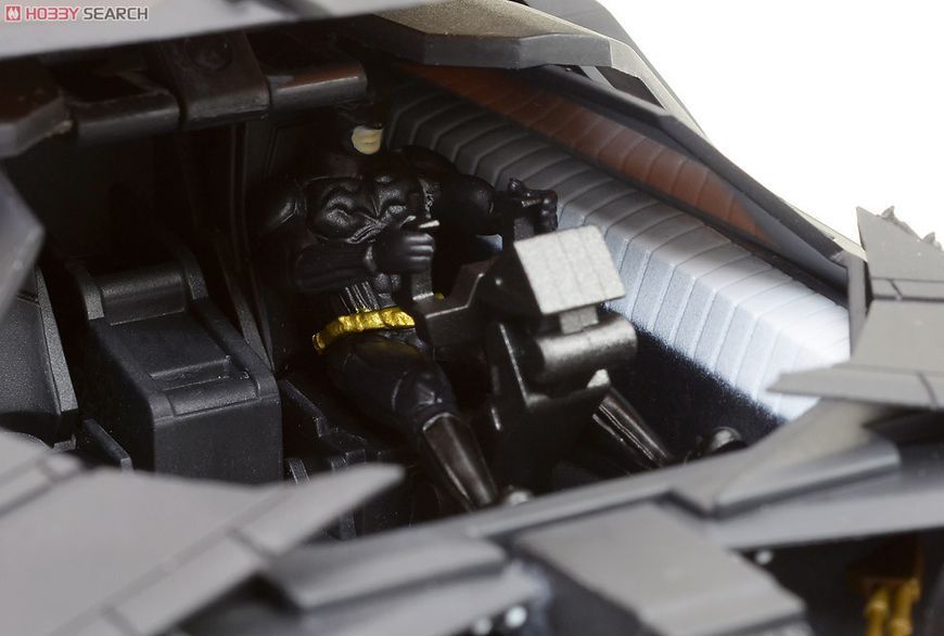 Фігурка SCI-FI Revoltech Бронемашина Бетмена з трилогії Темний лицар Batman The Dark Knight 14 см&nbsp;B 043 WST B 043 фото