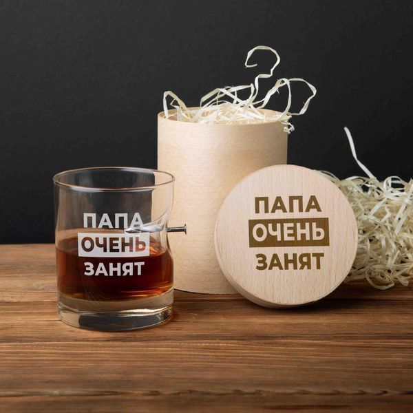 Склянка з цвяхом "Папа очень занят", російська, Тубус зі шпону BD-PIN-02 фото