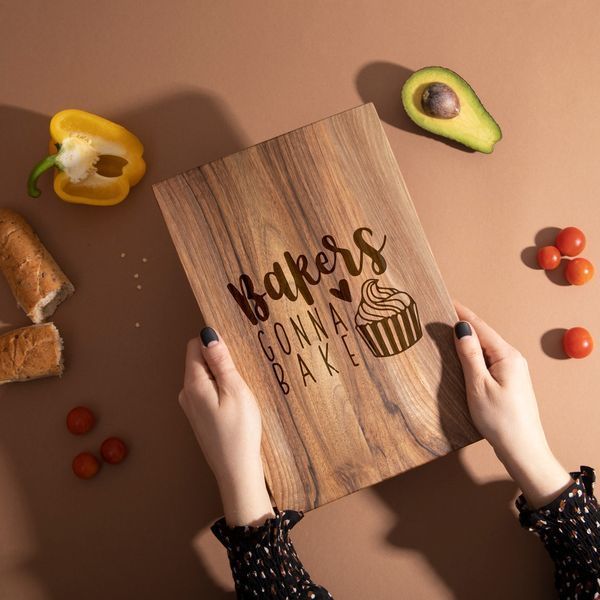 Доска разделочная S "Bakers gonna bake" из ореха, англійська BD-wd-125 фото