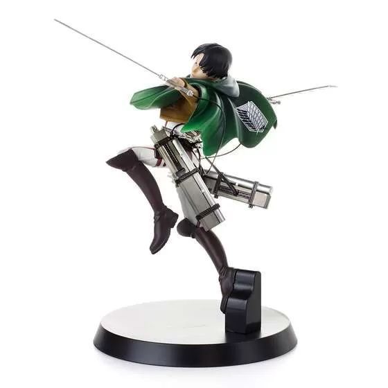 Фигурка Sega Атака титанов Леви Аккерман Attack on Titan Levi Ackerman 21 см S AoT LA 21 S AoT LA 21 фото