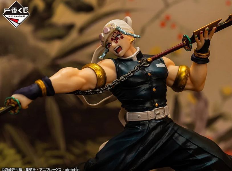Фигурка Bandai Клинок рассекающий демонов Тенген Узуй Demon Slayer Uzui Tengen 15 см B DS UT 15 2521686319 фото