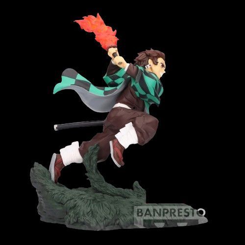 Фигурка Bandai Spirits Клинок рассекающий демонов Танджиро Комада Demon SlayerTanjiro Kamado 9см BS DSKY TK BS DSKY TK9 фото