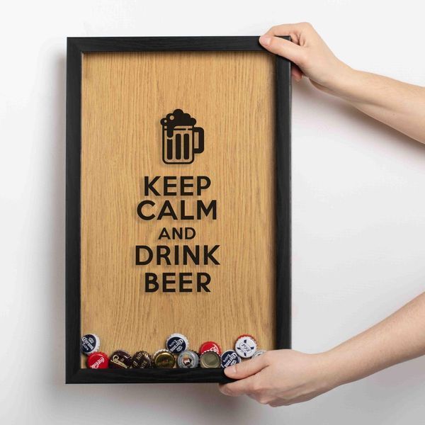 Рамка-копилка для пивних кришок "Keep calm and drink beer", Чорний-коричневий, англійський 2603838468 фото